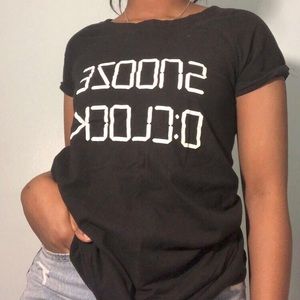 Adorable Black Tee w Phrase “Snooze O’Clock.”